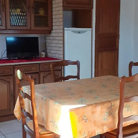 Gites Des Cedres * Crestet